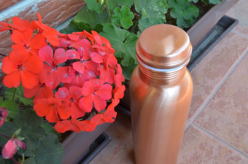 antibacterial properties copper smooth bottle